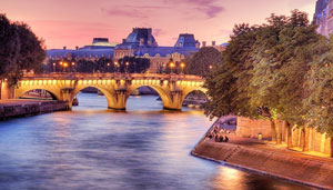 belle sortie romantique sur les quais de Seine